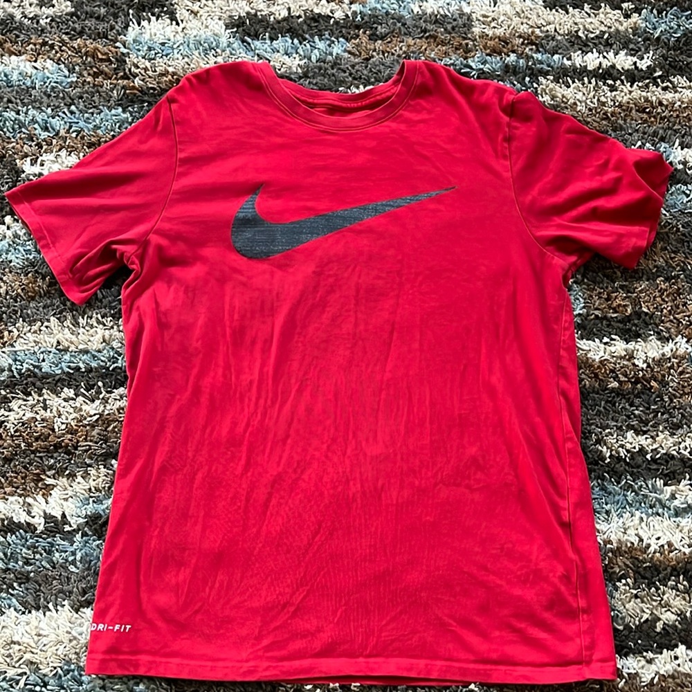 Men’s Large Nike Drifit Athletic Shirt
